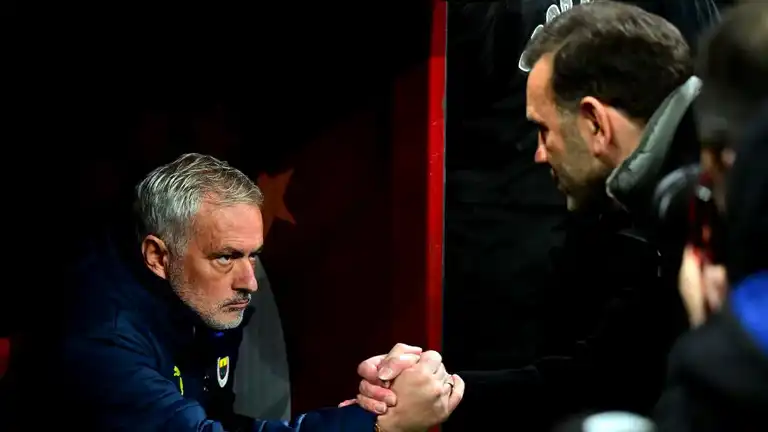 Mourinho ve Buruk'a PFDK Cezası!